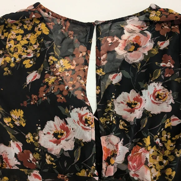 LUXXEL Ruffle Mini Dress - Picture 8 of 11